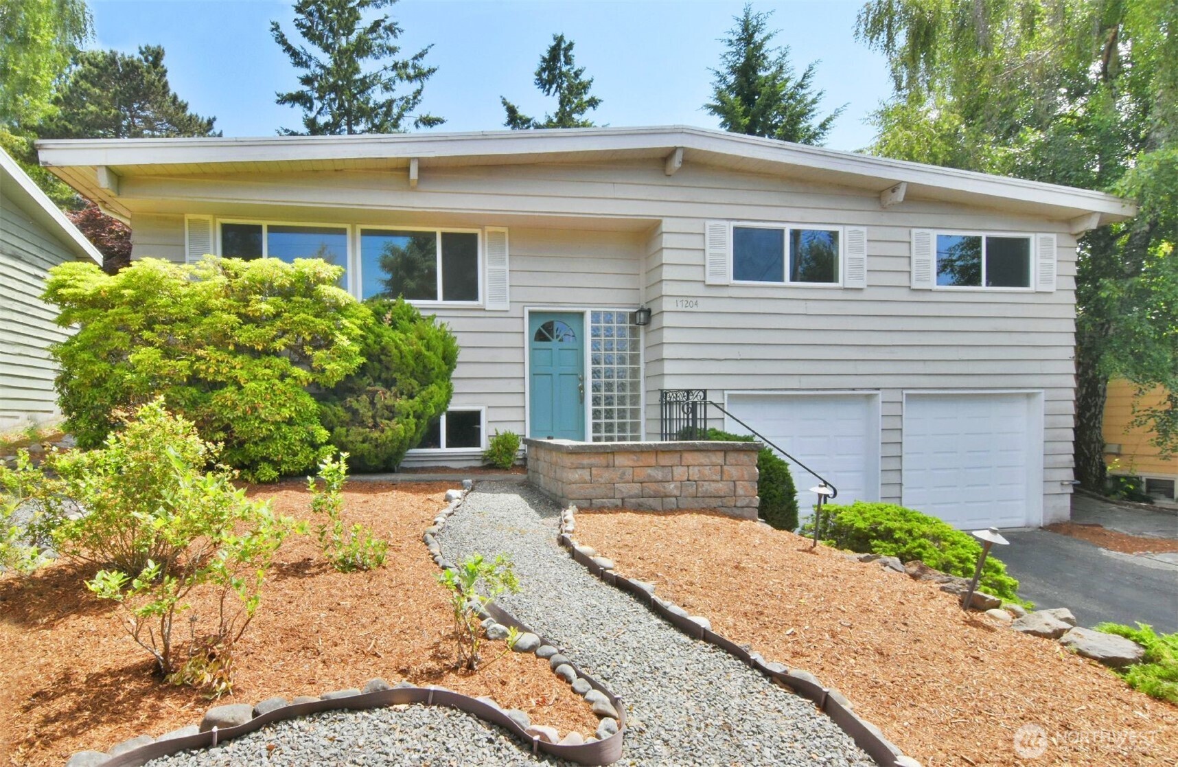 17204 11th Avenue Property Photo 1