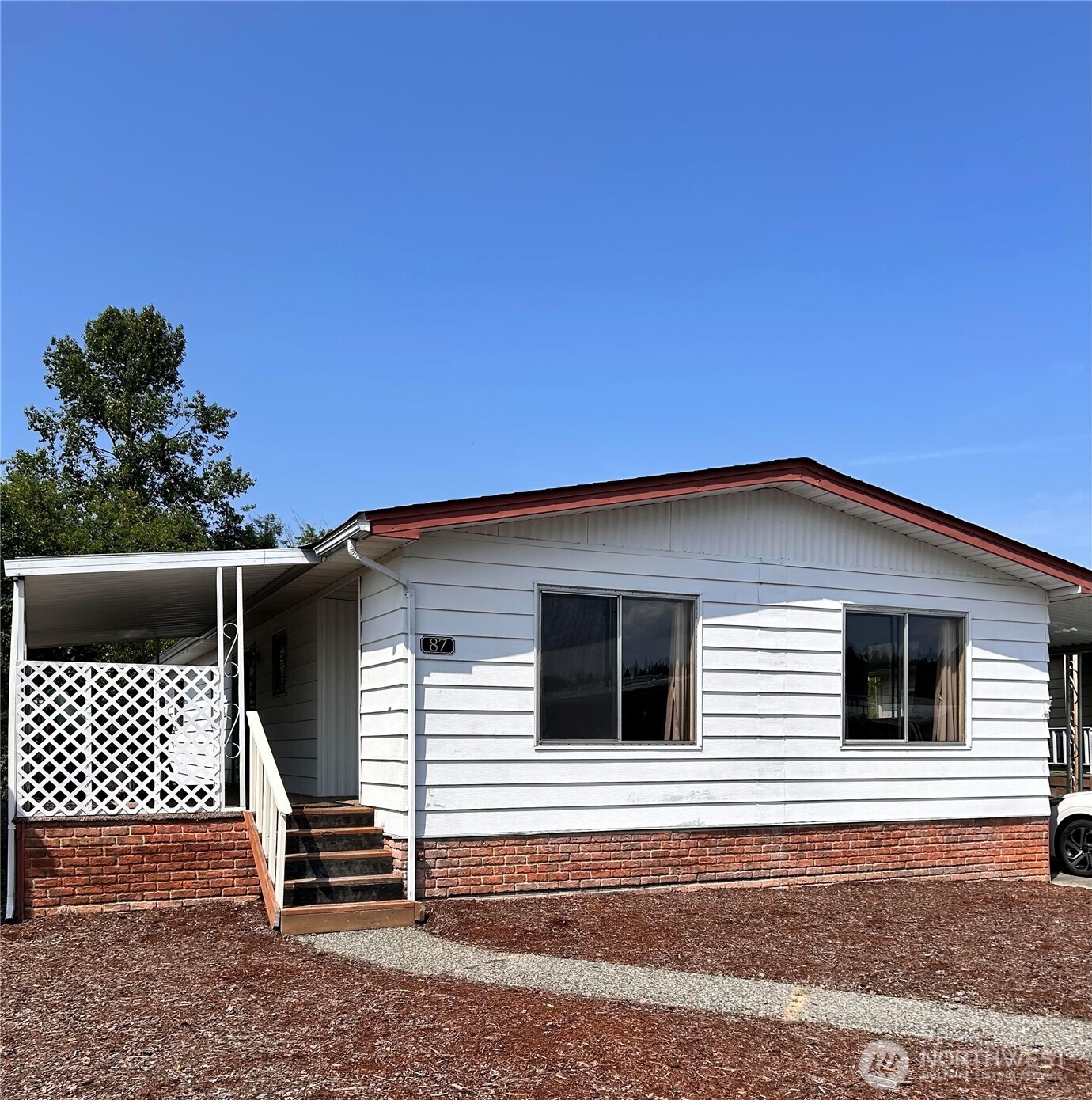 2725 E Fir Street Property Photo 1