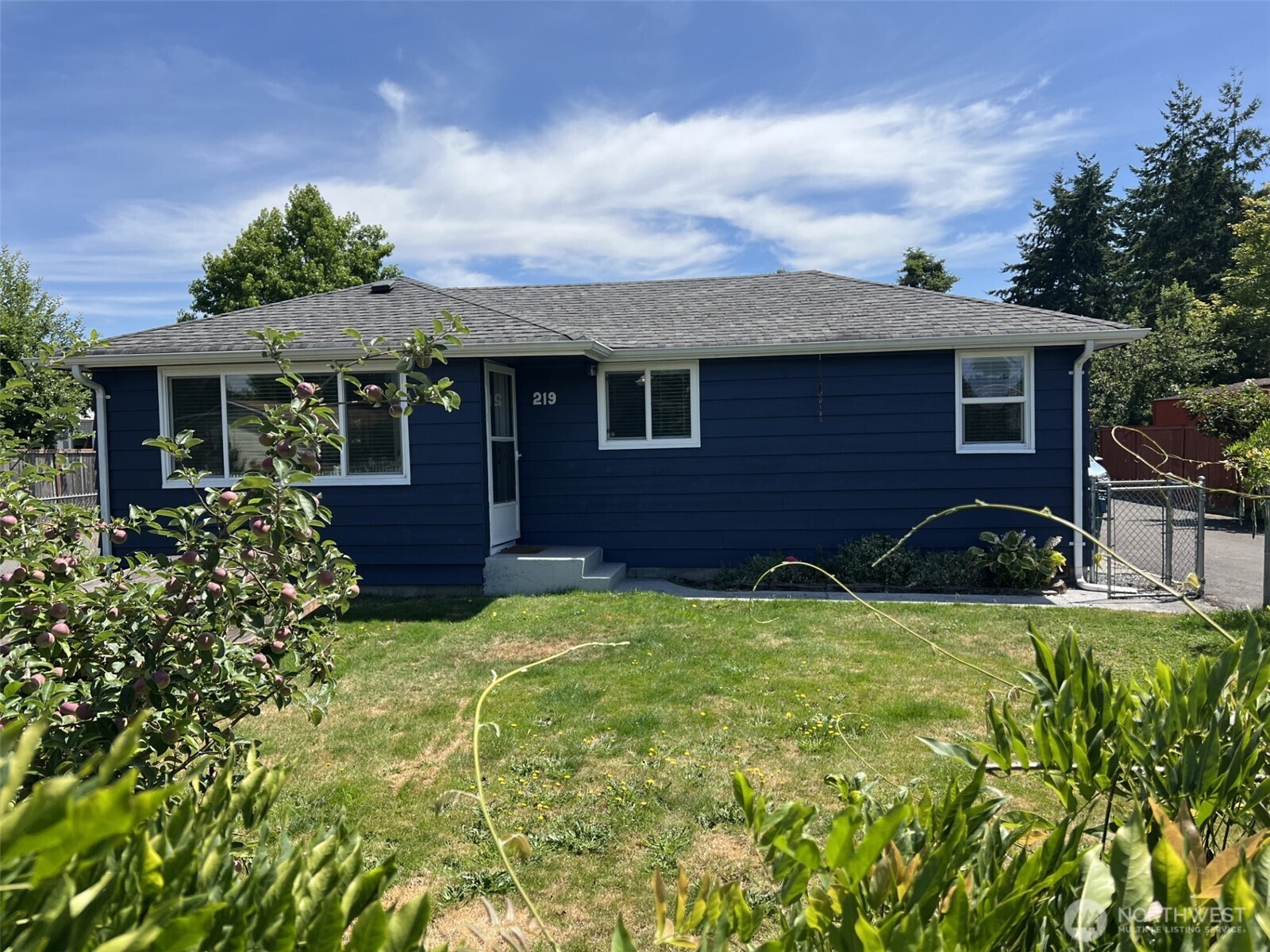 219 Pacific Avenue Property Photo 1