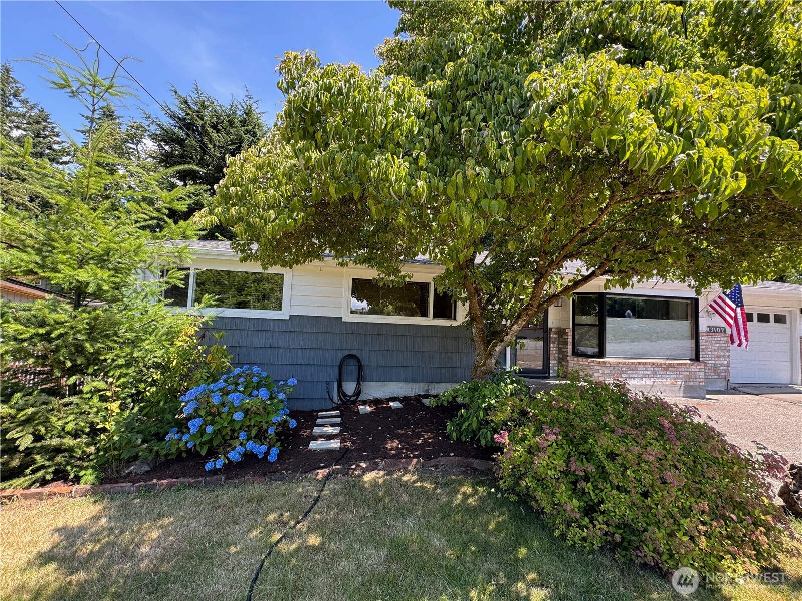 13102 W 16th Ave Sw Property Photo 1