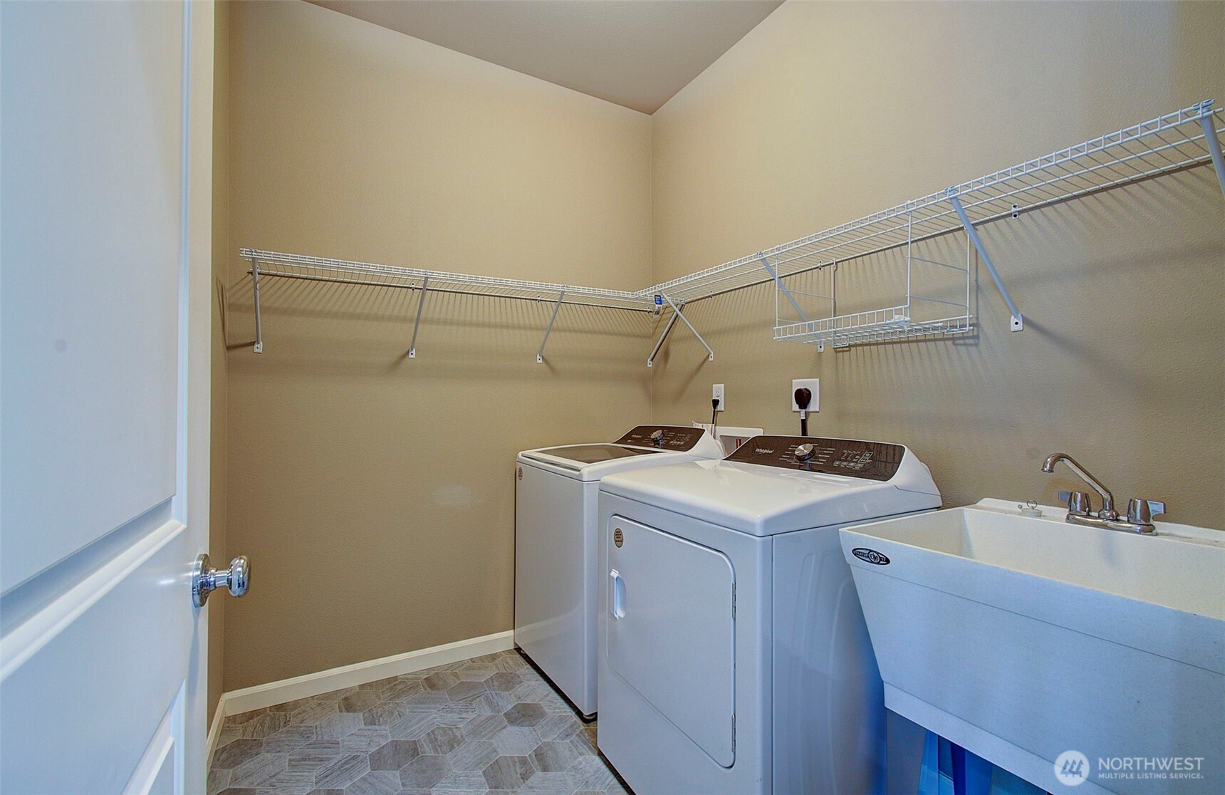9817 Ne 106th Street Property Photo 24
