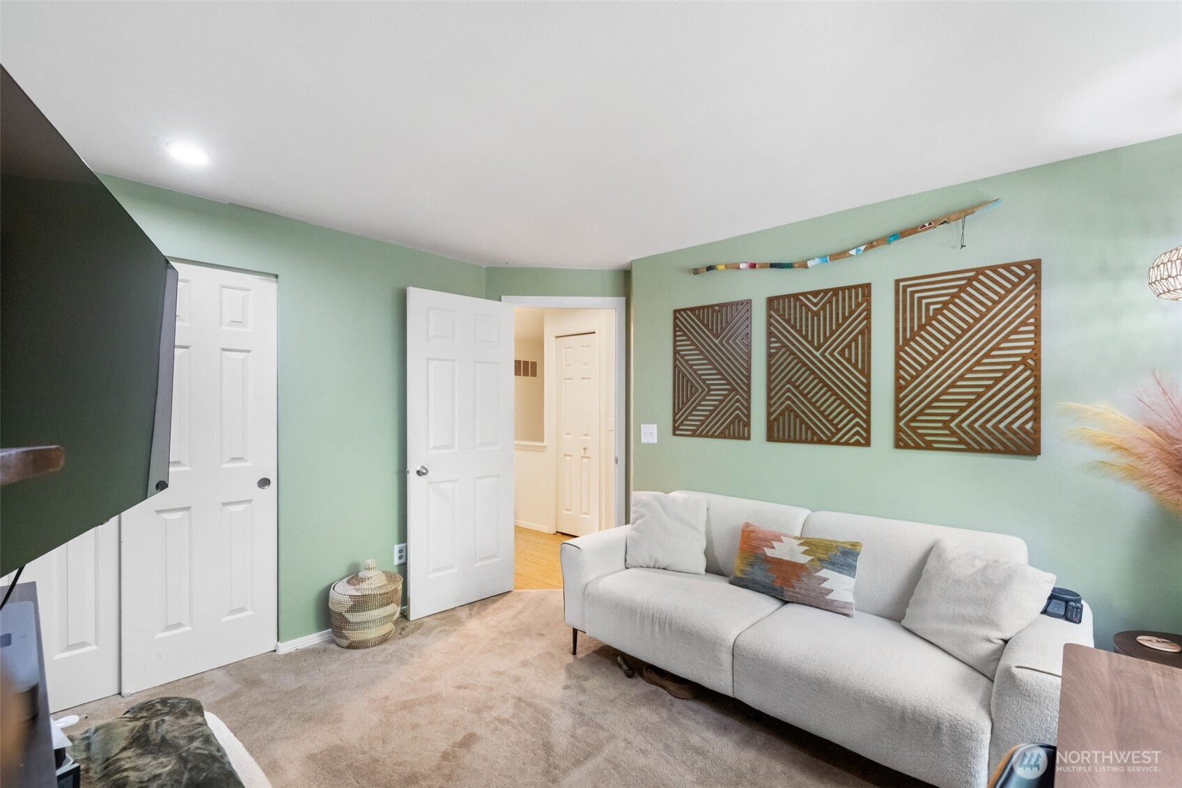 4714 Fairwood Blvd Ne 201 Property Photo 22