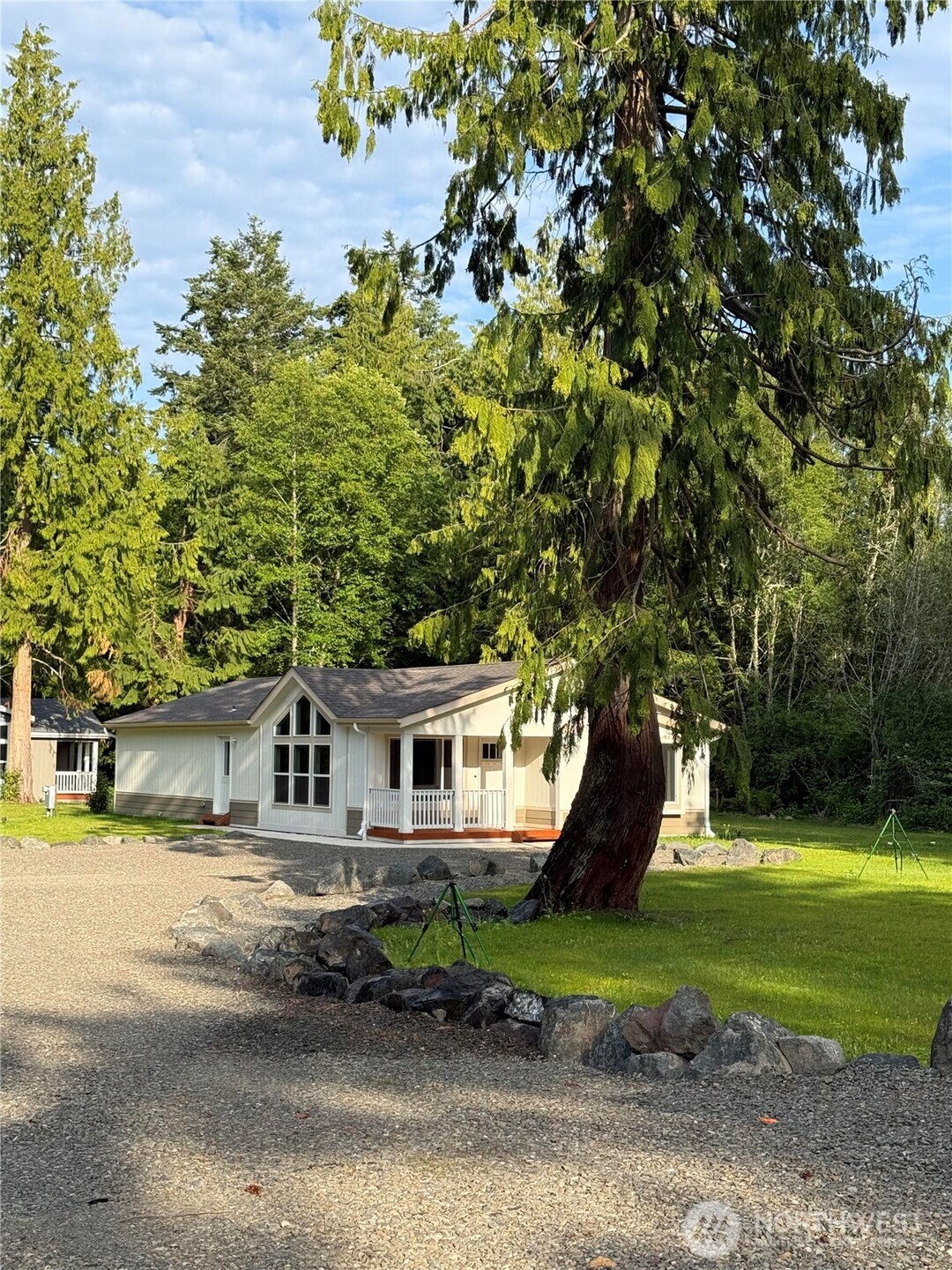 14 Loretta Lane Property Photo 1