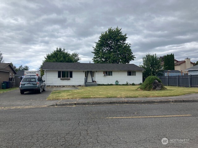 737 3rd Avenue Property Photo 1