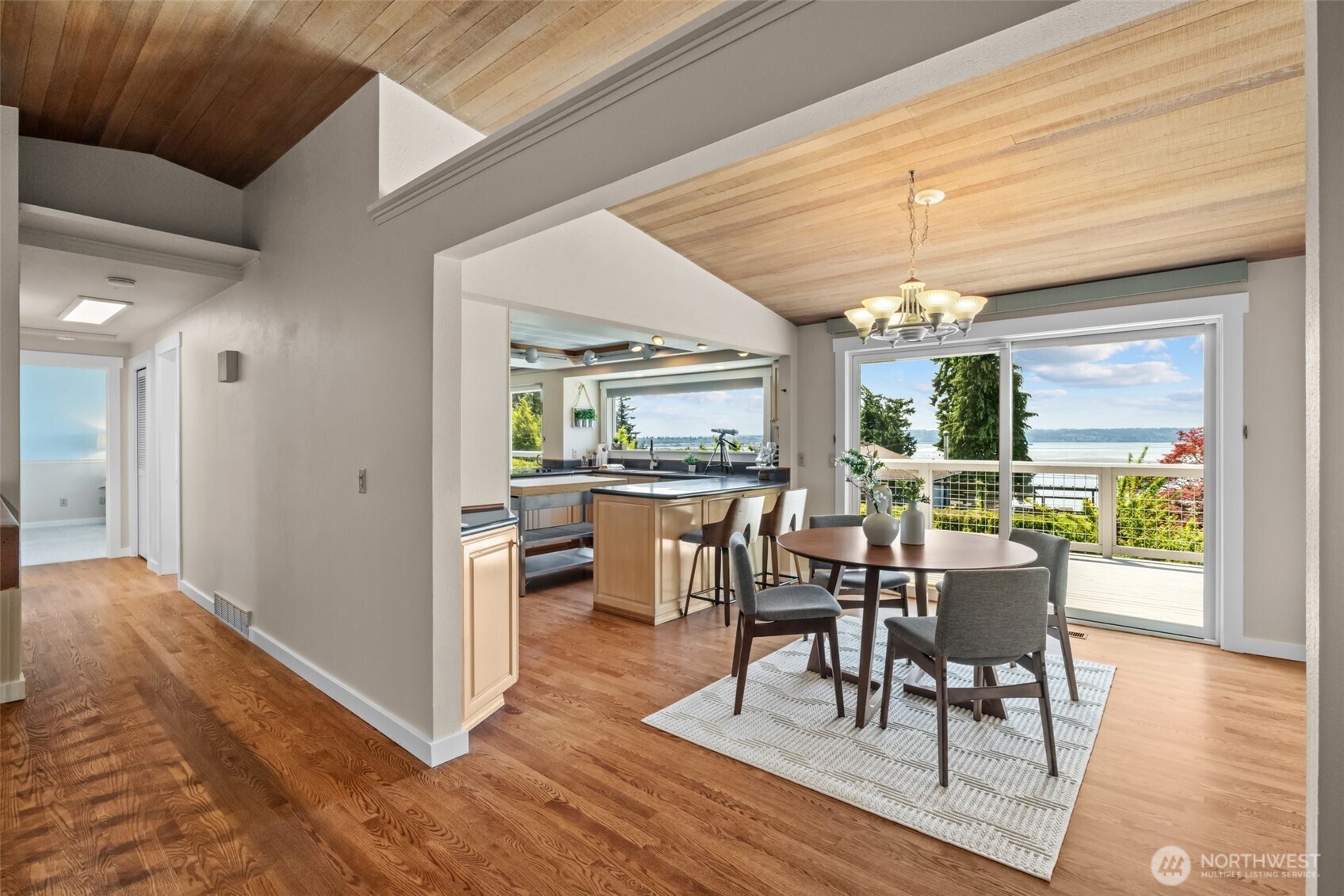 310 Gays Drive Property Photo 4