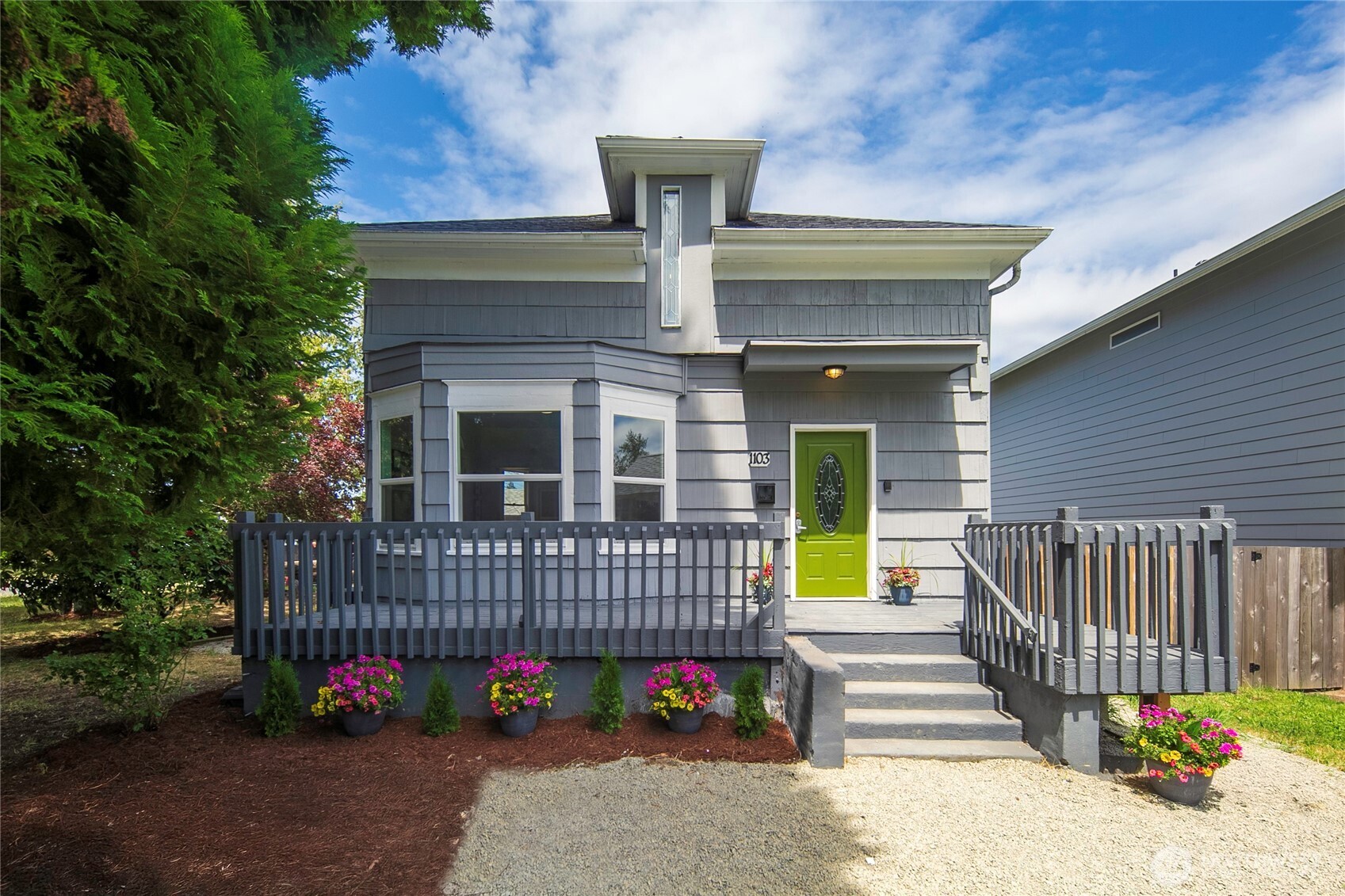 1103 E 59th Street Property Photo 1