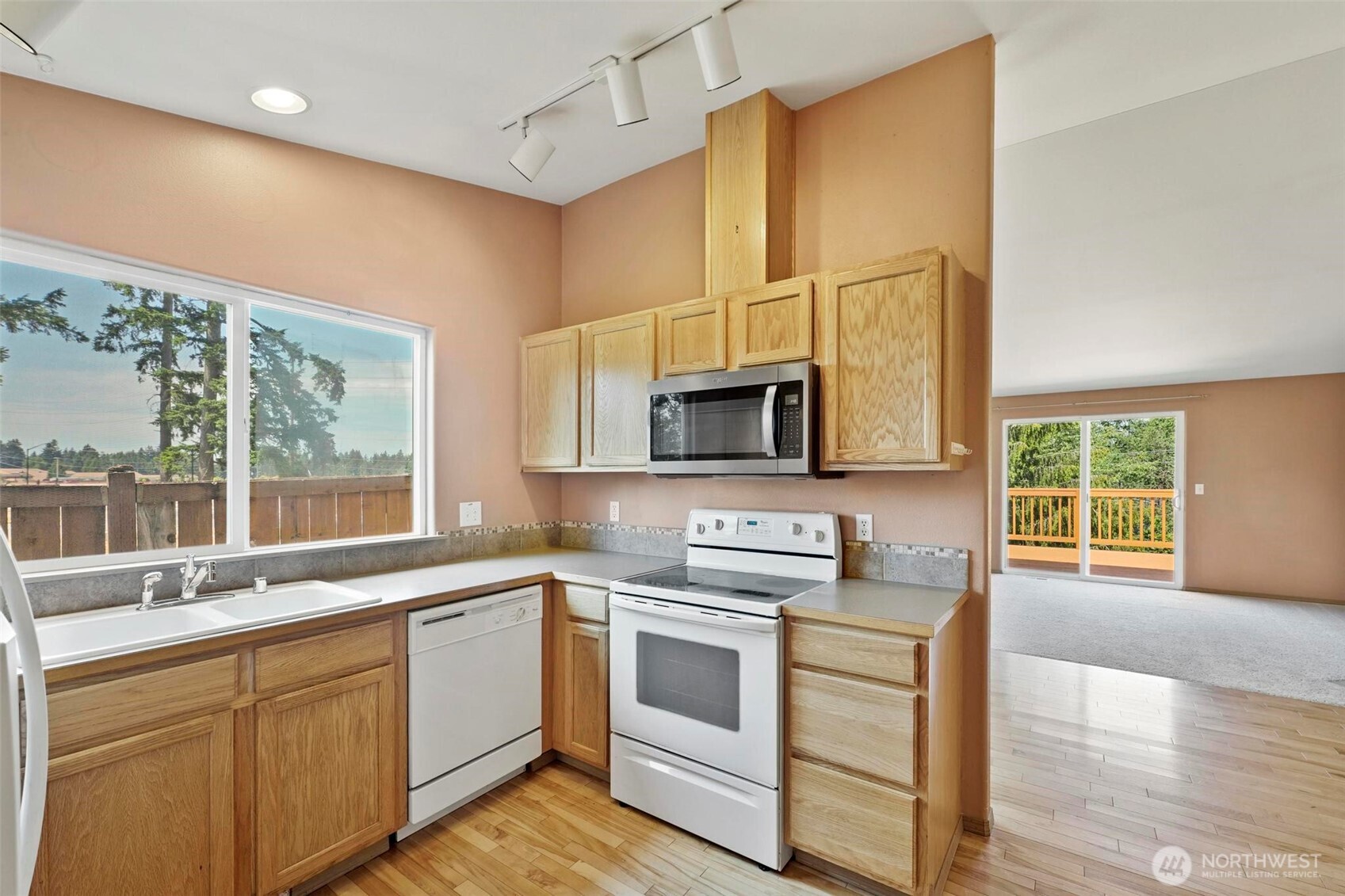 8506 8th Court Property Photo 8