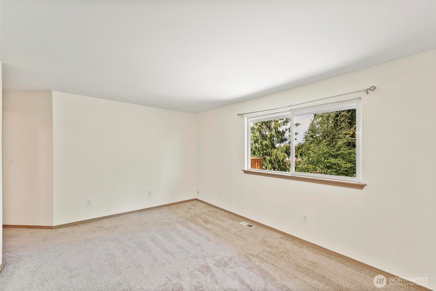 8506 8th Court Property Photo 11