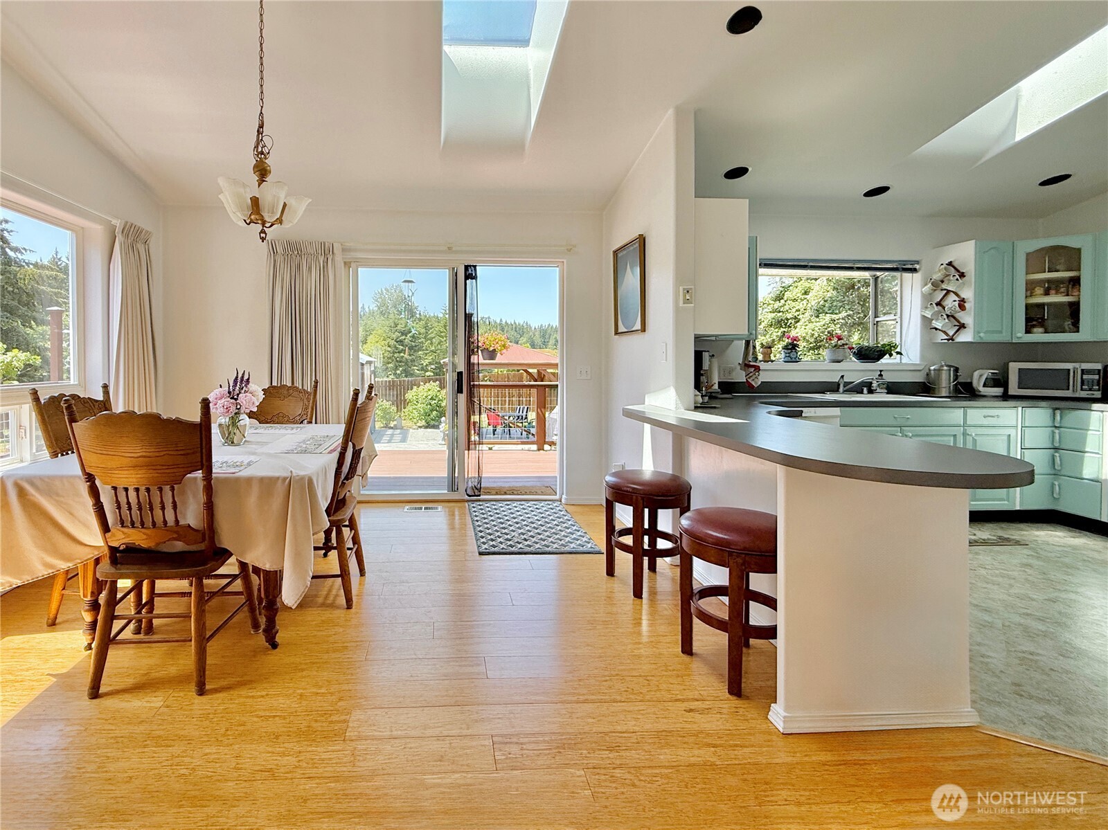 10 Davenhill Lane Property Photo 9
