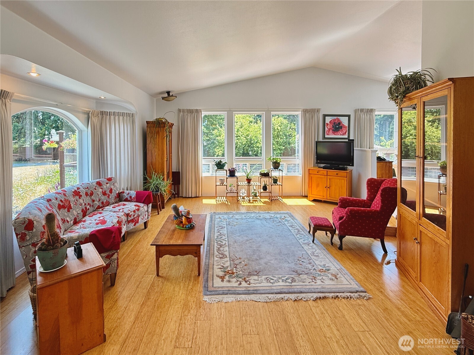 10 Davenhill Lane Property Photo 6