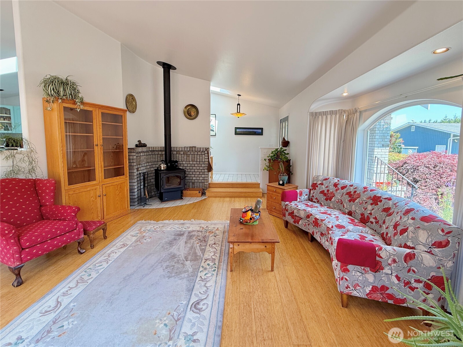 10 Davenhill Lane Property Photo 8