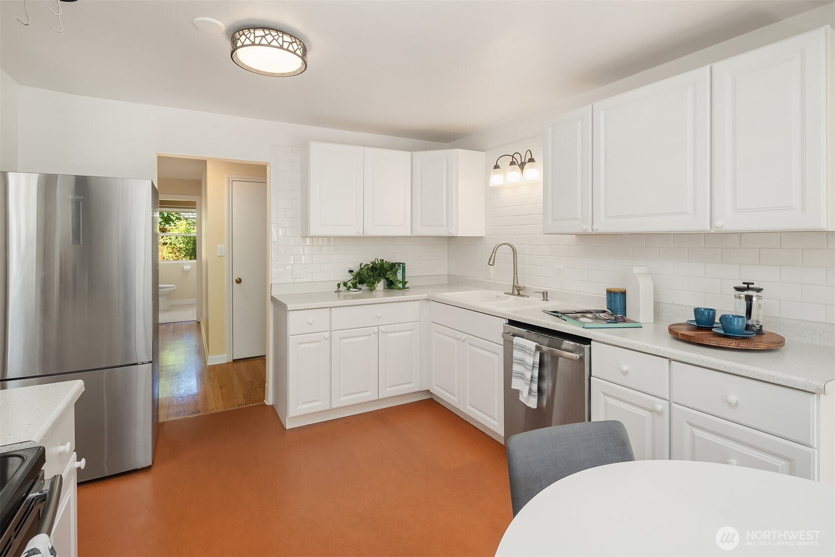 13415 Corliss Avenue Property Photo 10