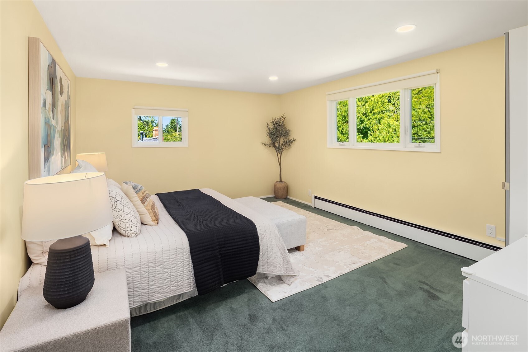 13415 Corliss Avenue Property Photo 13
