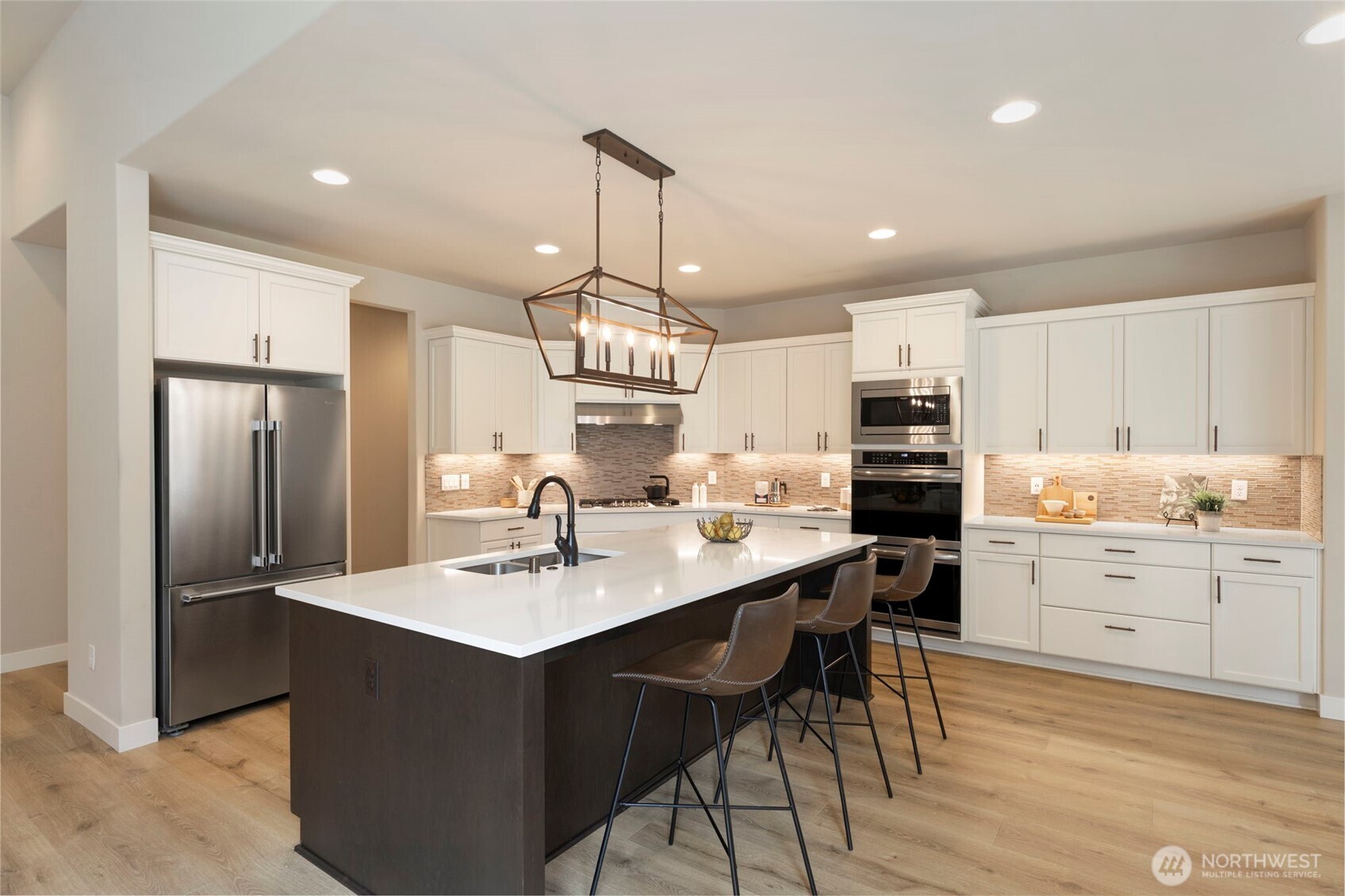 5560 Skyfall Place Property Photo 3