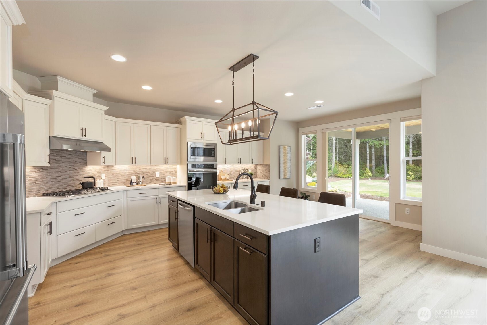 5560 Skyfall Place Property Photo 18