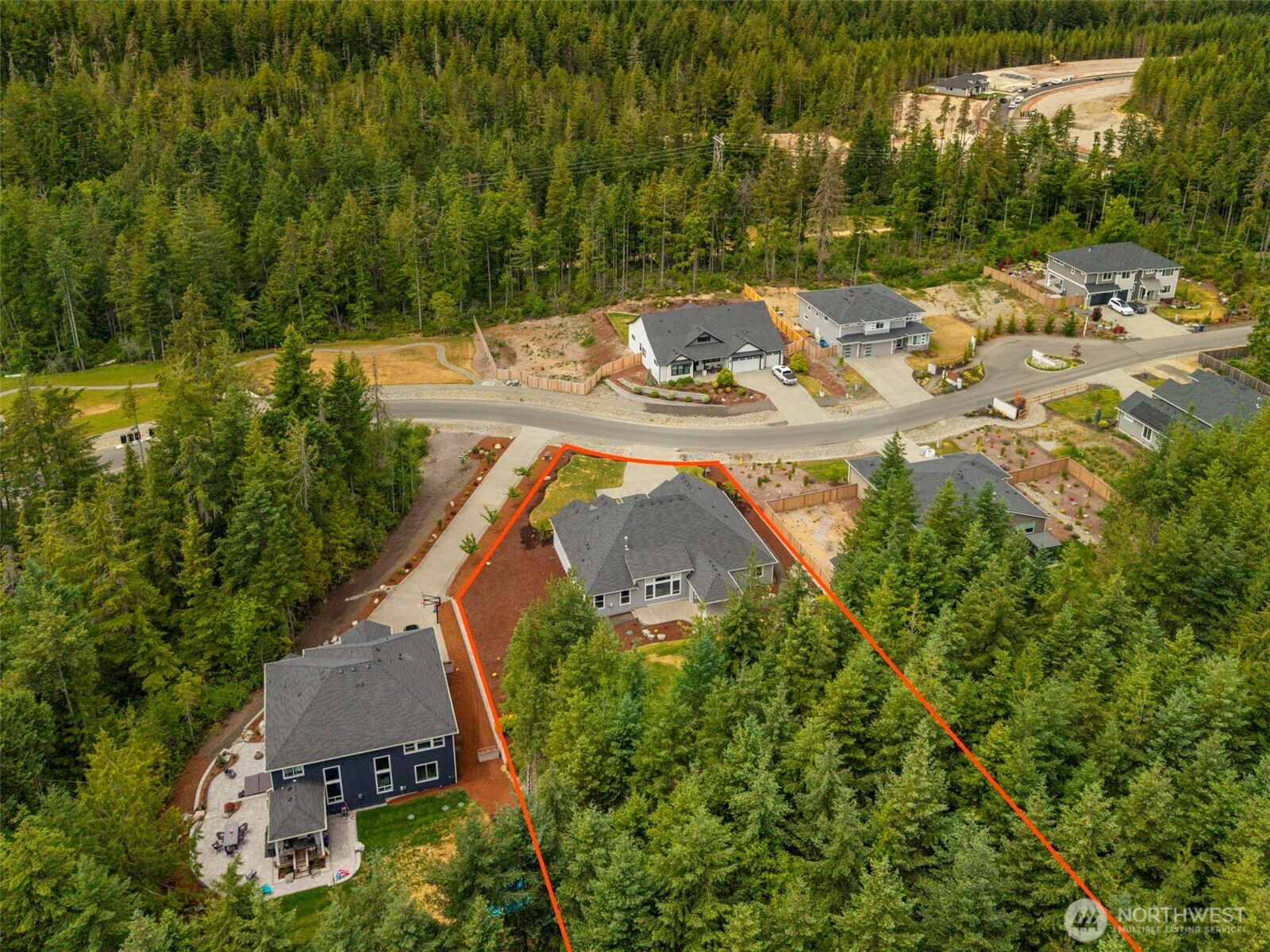 5560 Skyfall Place Property Photo 40