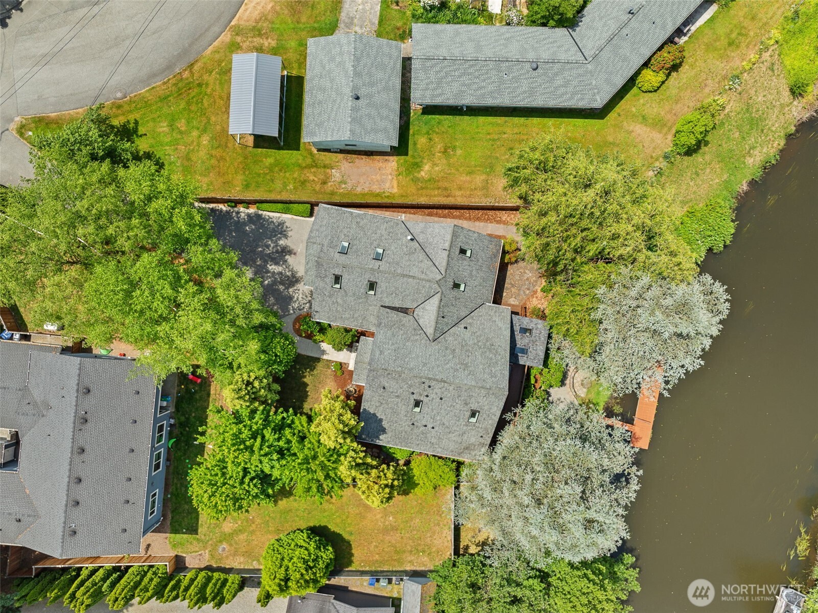 11028 E Riverside Drive Property Photo 1