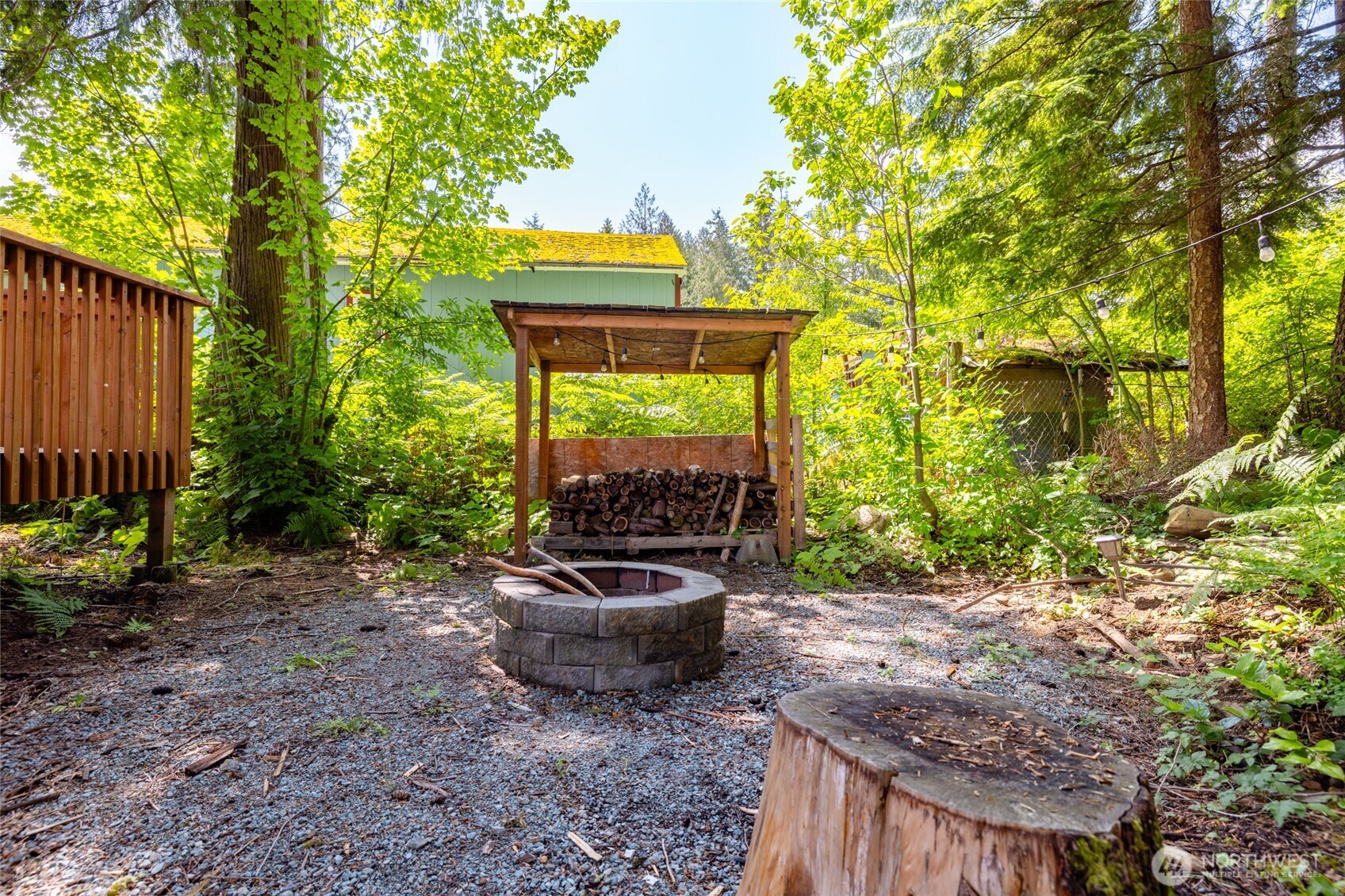 8471 Golden Valley Drive Property Photo 4