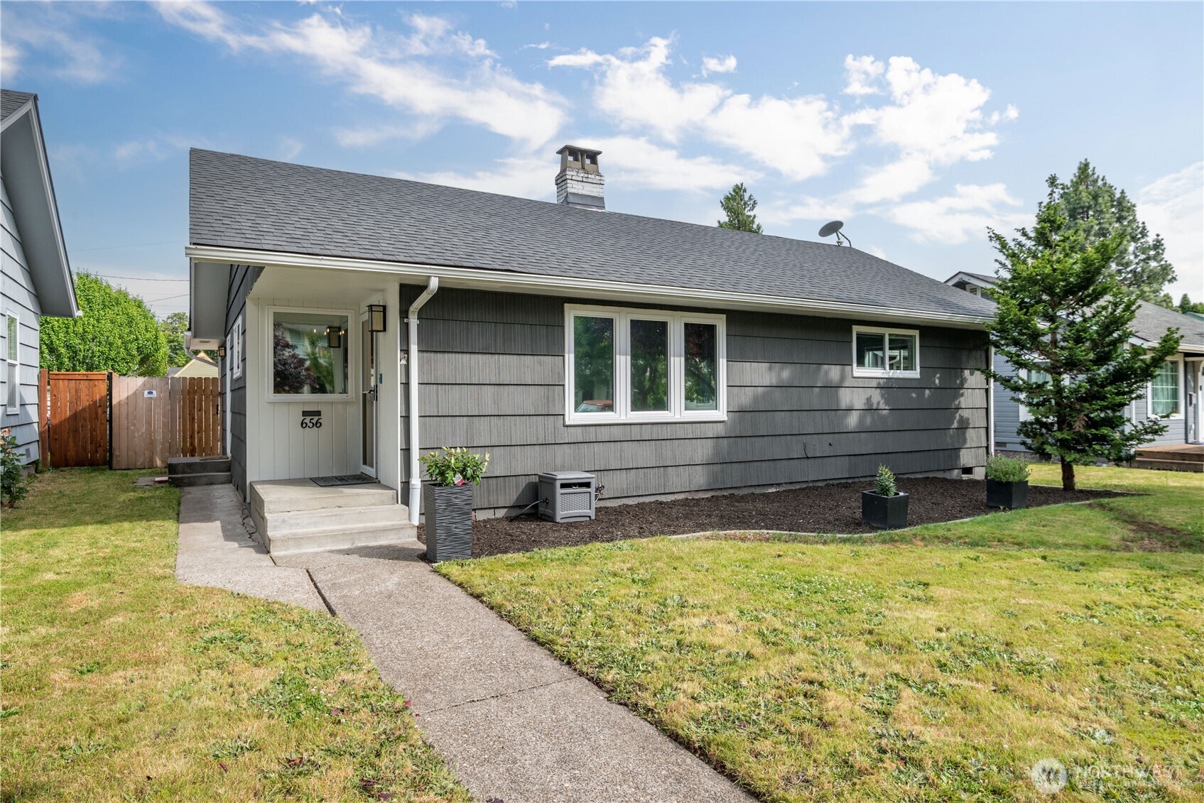 656 22nd Avenue Property Photo 1