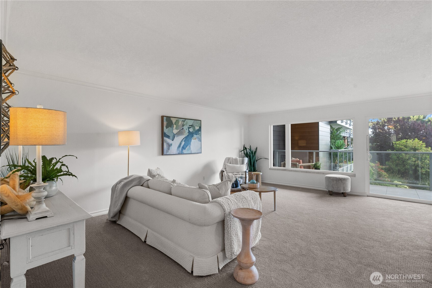 2501 Canterbury Lane 203 Property Photo 17
