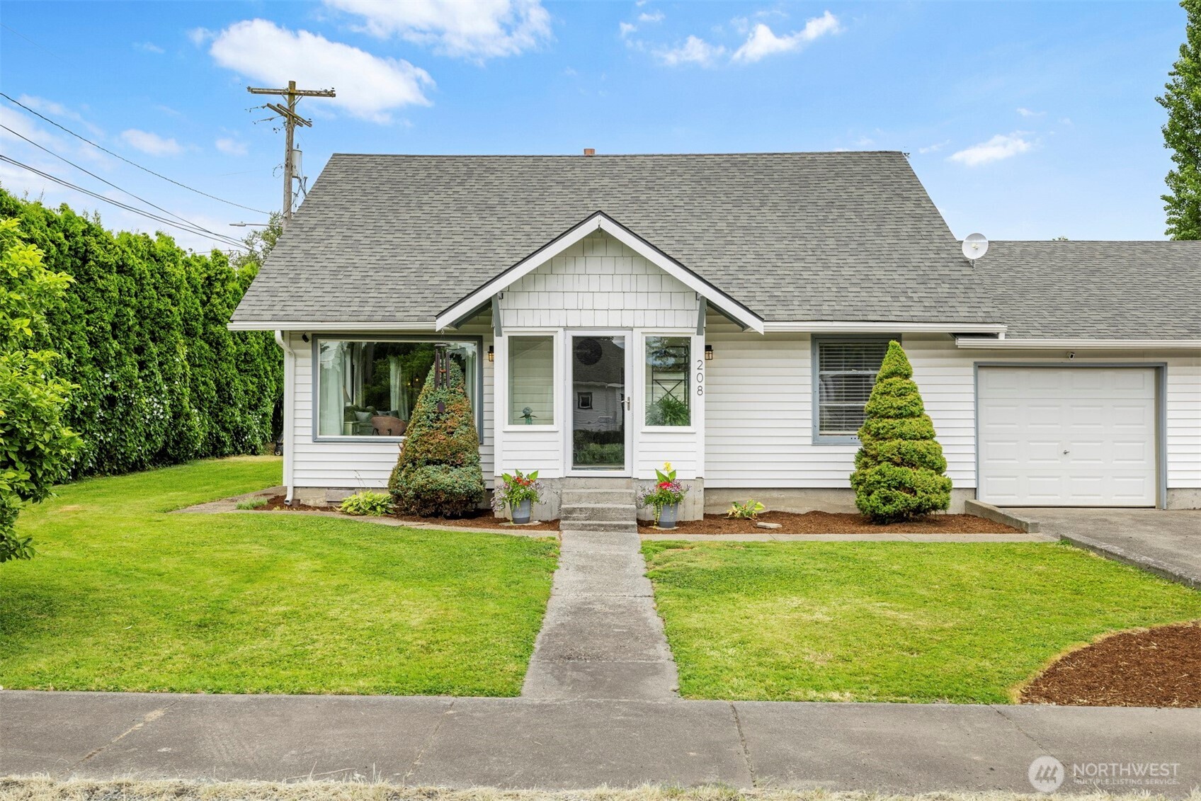 208 Harrison Street Property Photo 1