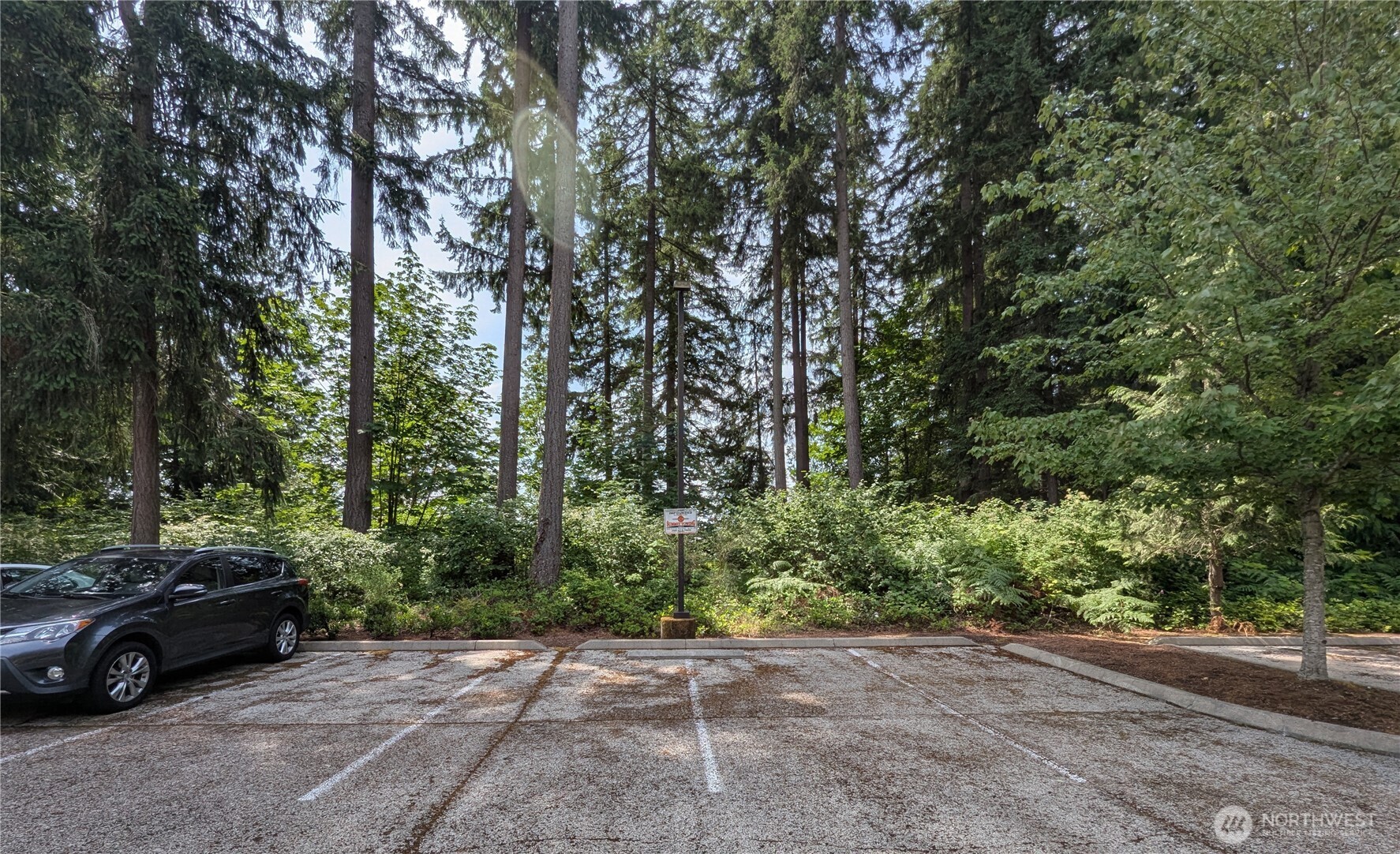 4522 Intelco Loop Property Photo 4