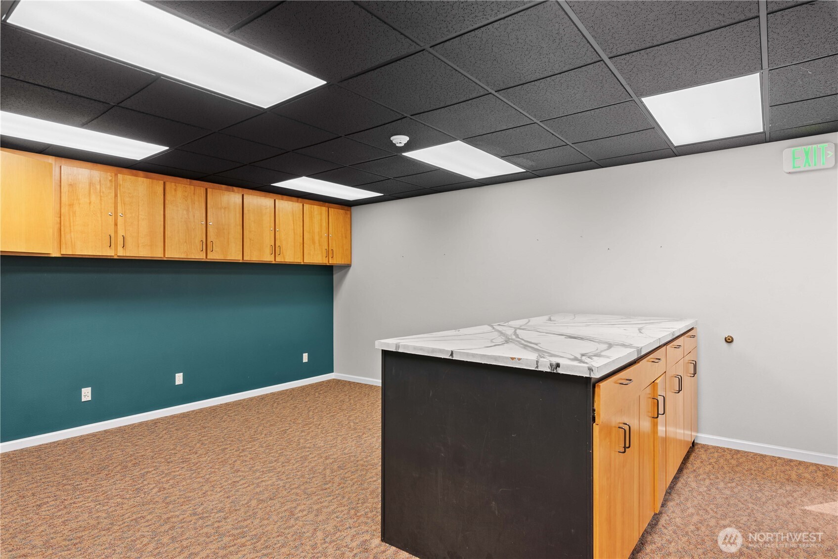 2525 Euclid Avenue Property Photo 25