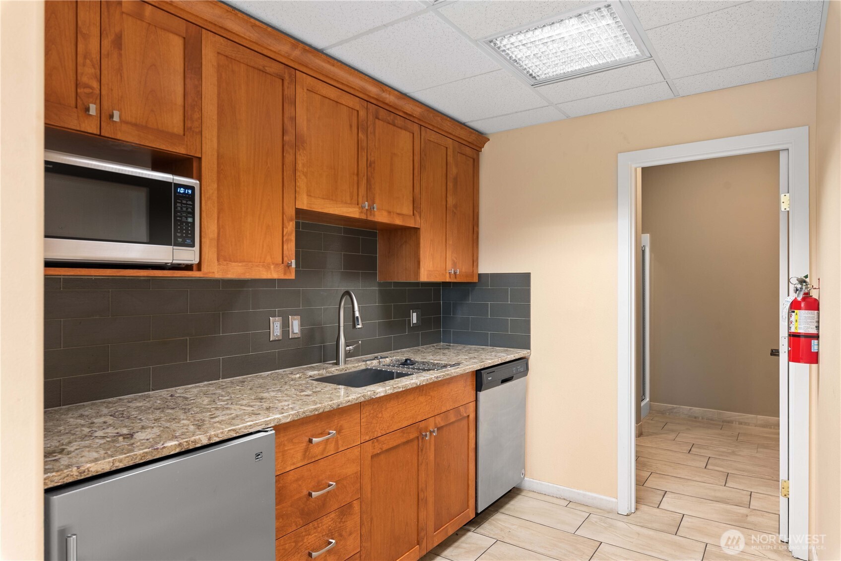 2525 Euclid Avenue Property Photo 26