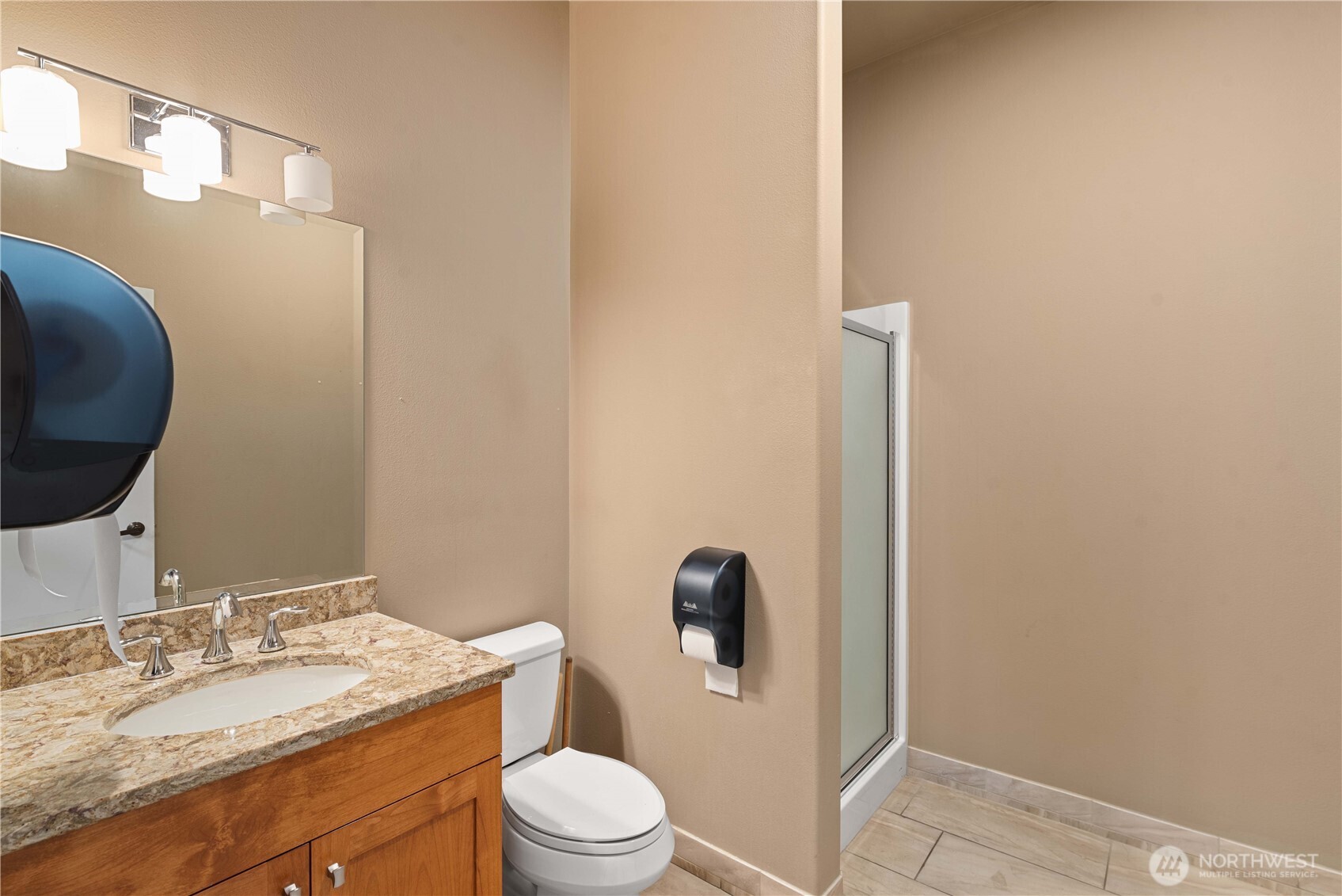2525 Euclid Avenue Property Photo 27