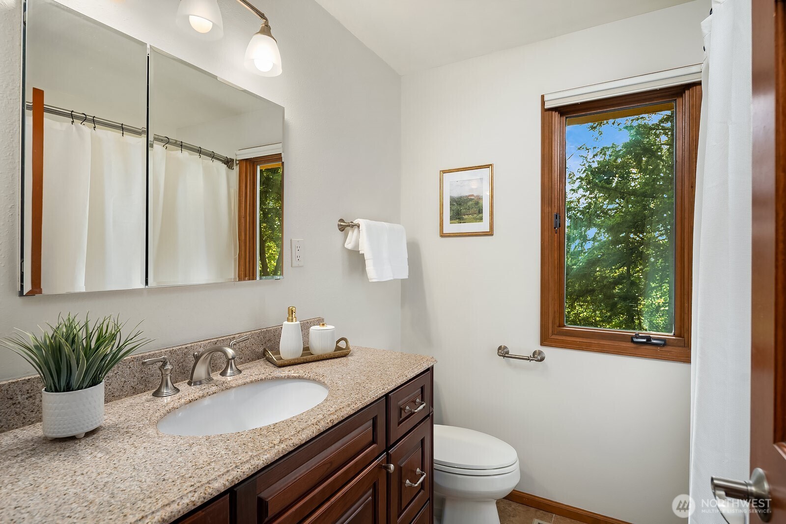 741 222nd Place Property Photo 22