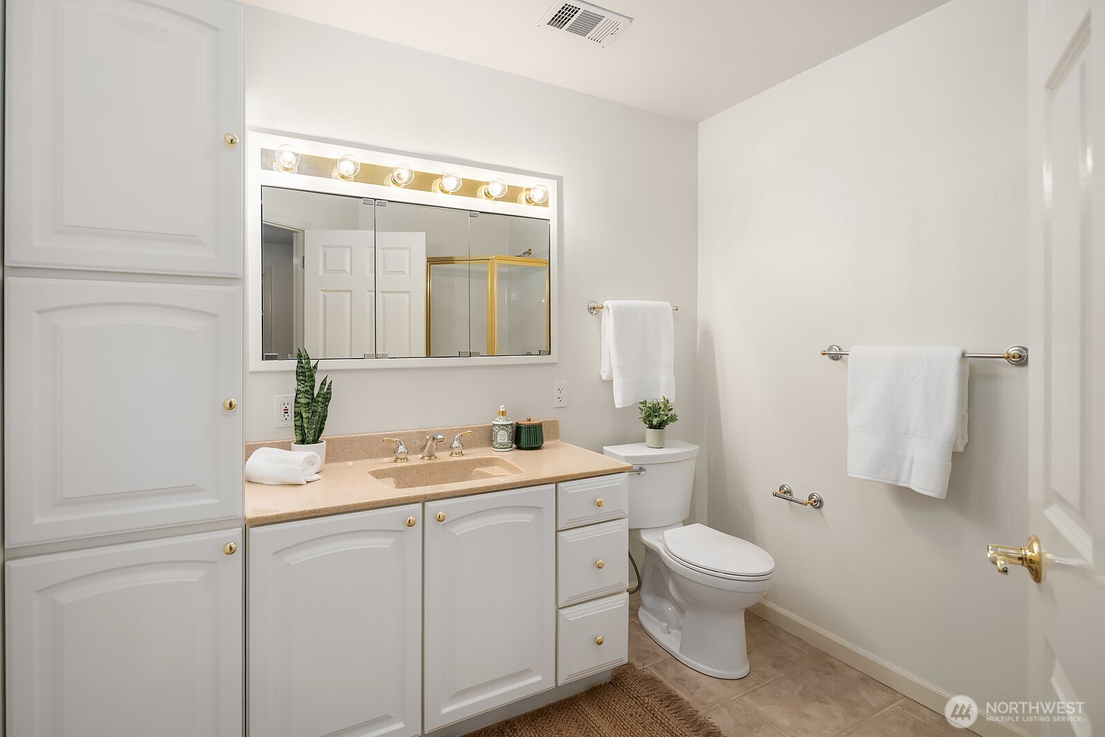 741 222nd Place Property Photo 30