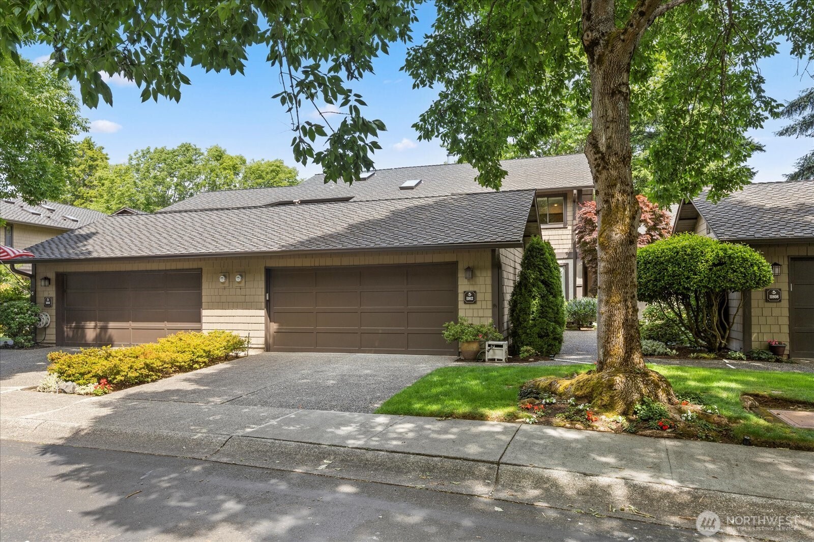 11812 Stendall Drive Property Photo 1