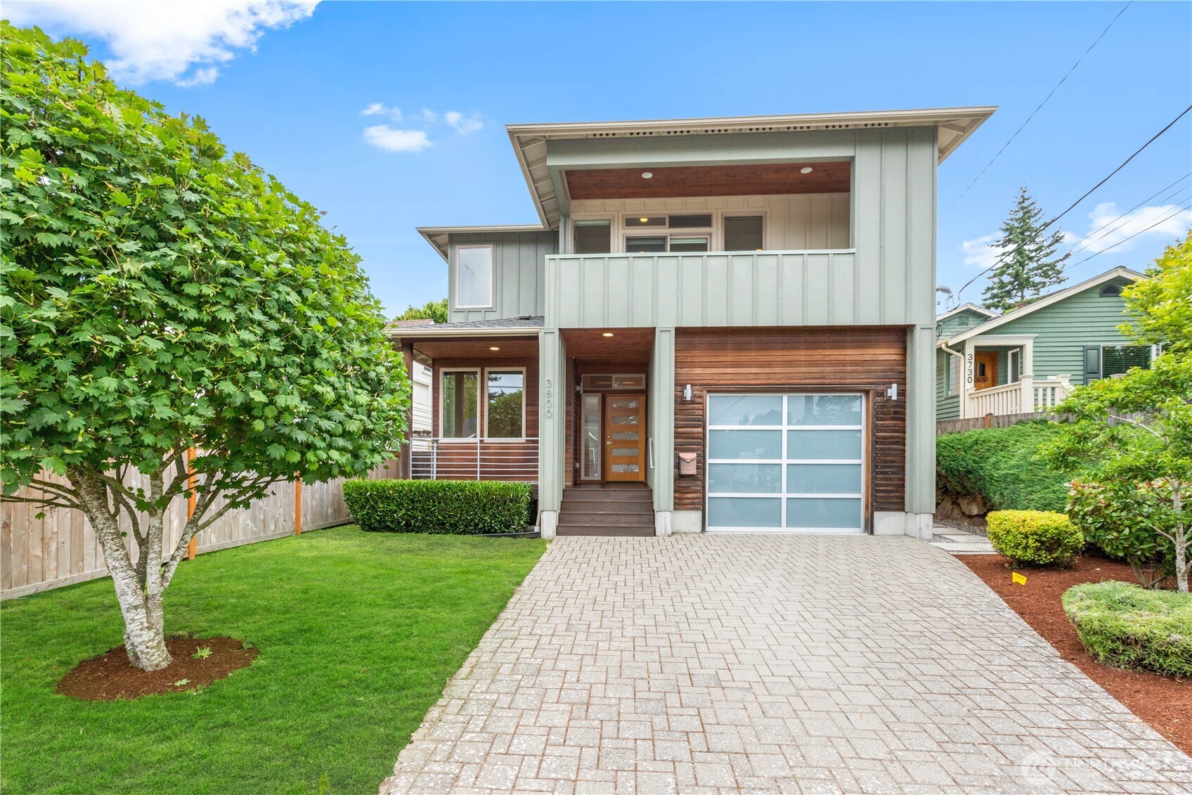 3800 Sw Holden Street Property Photo 1