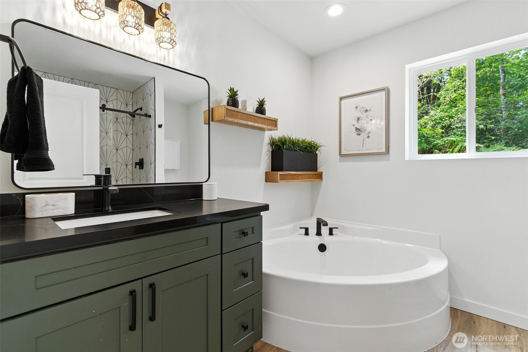 10 Cornwall Road Property Photo 15