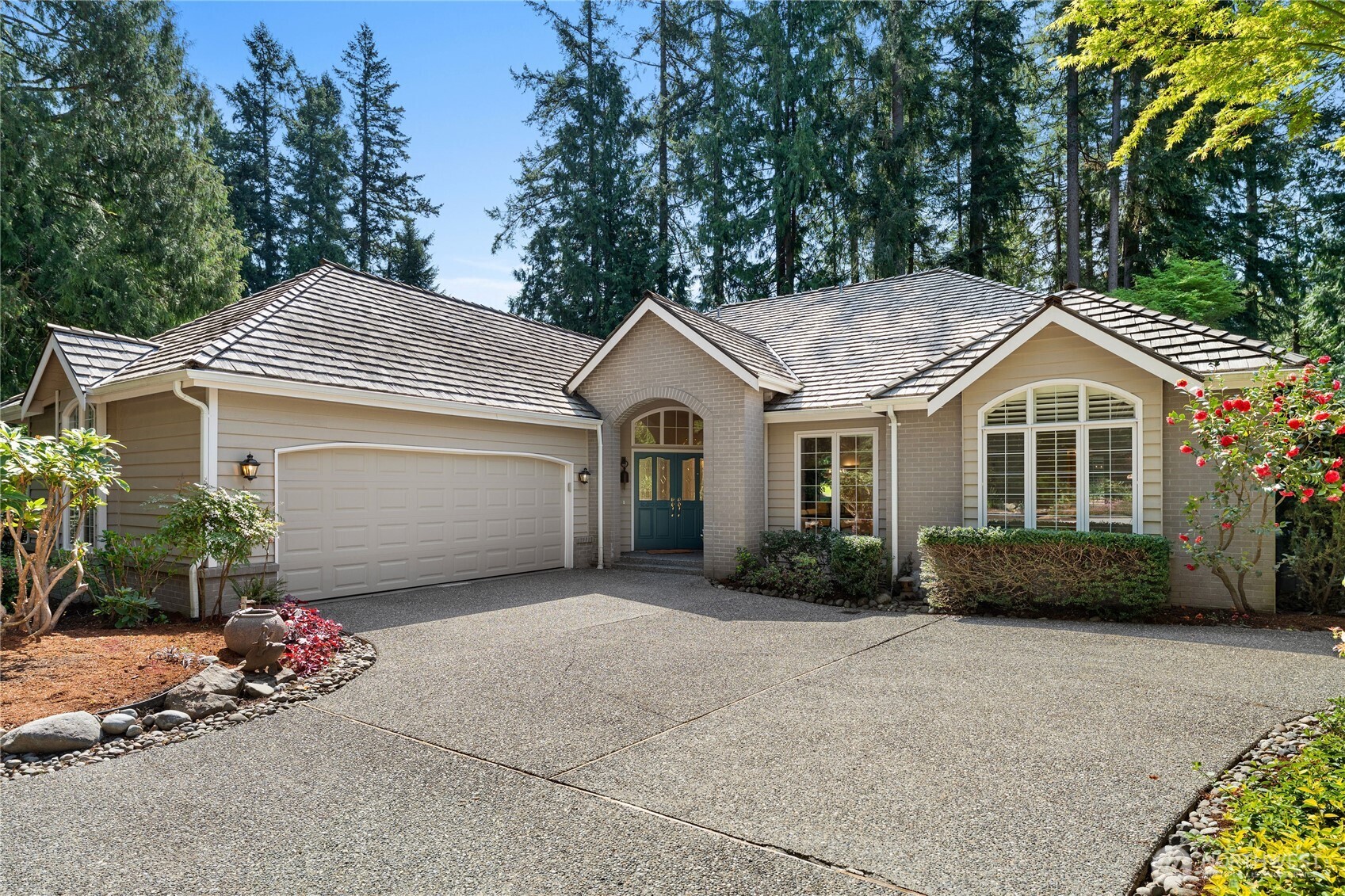 3307 Sahalee Way