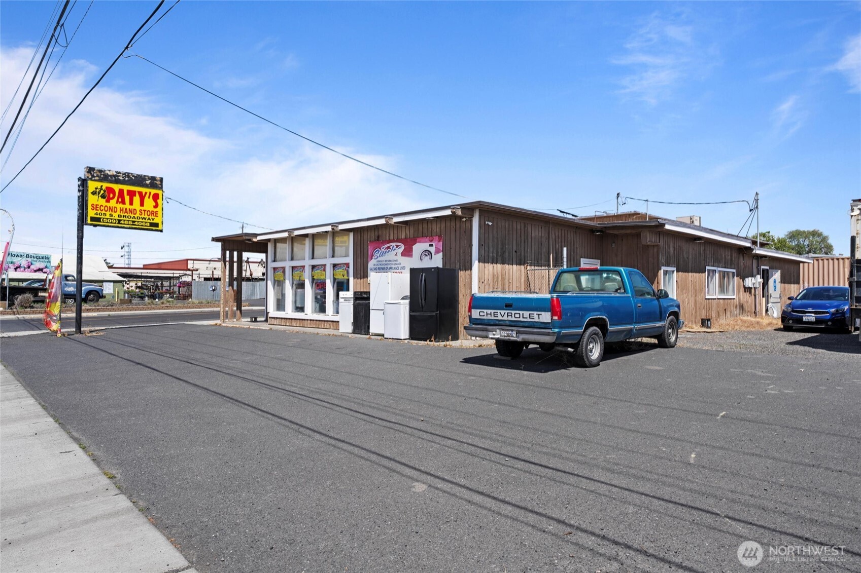 405 S Broadway Avenue Property Photo 4