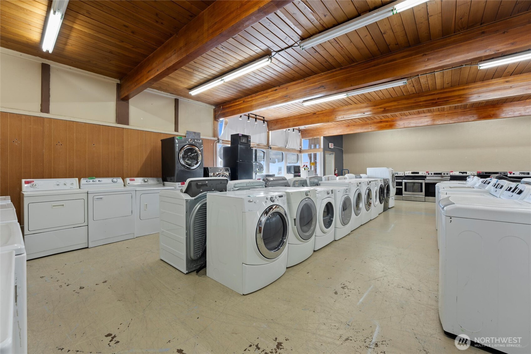 405 S Broadway Avenue Property Photo 13