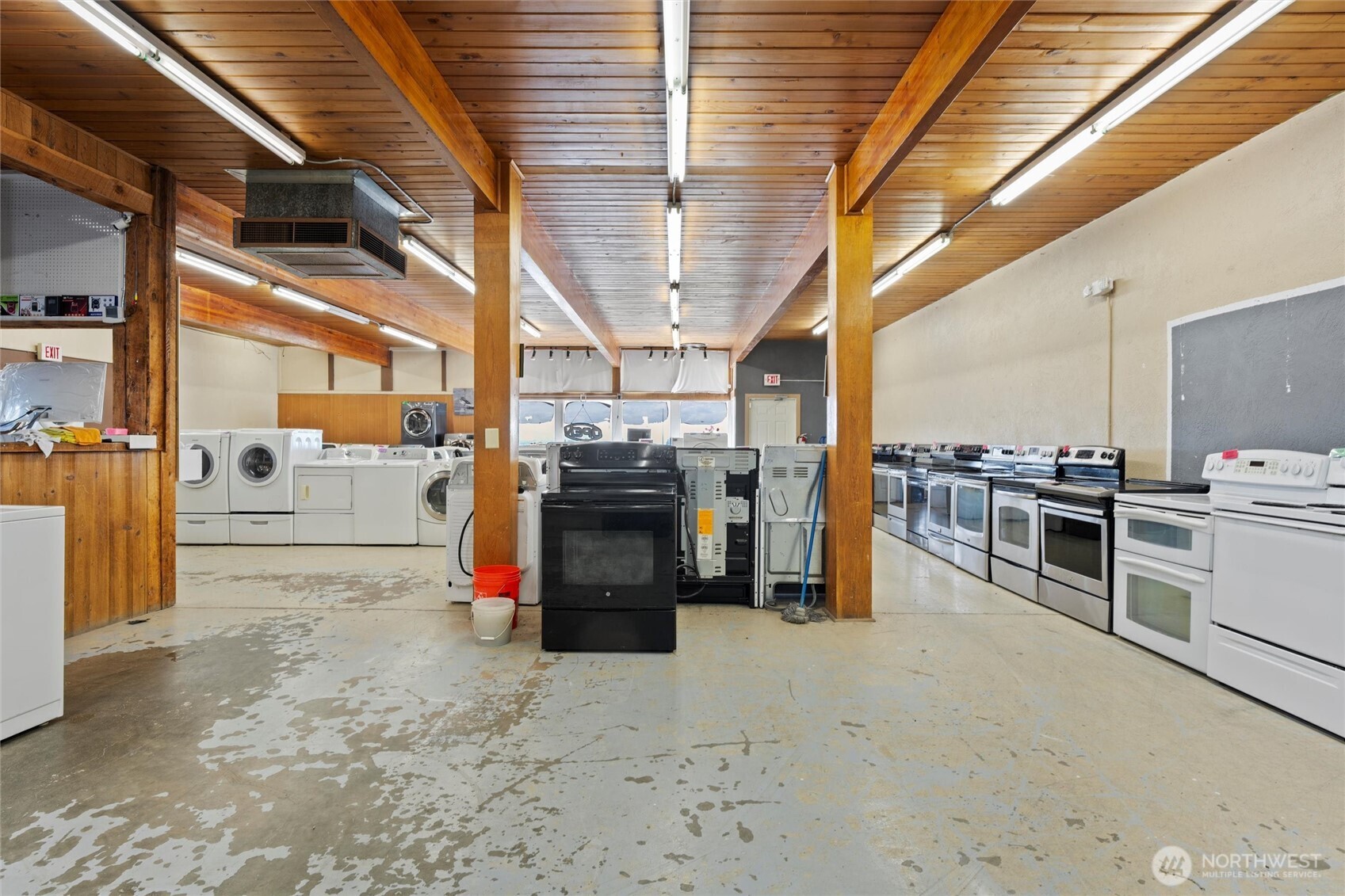 405 S Broadway Avenue Property Photo 15