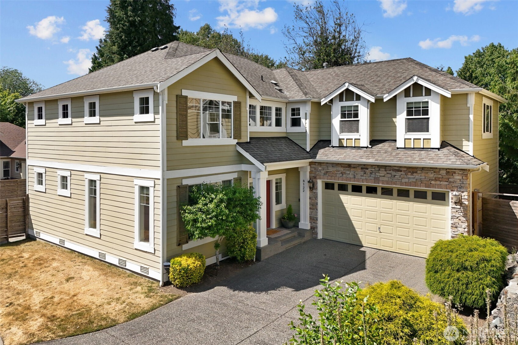 8122 Ne 189th Place Property Photo 1