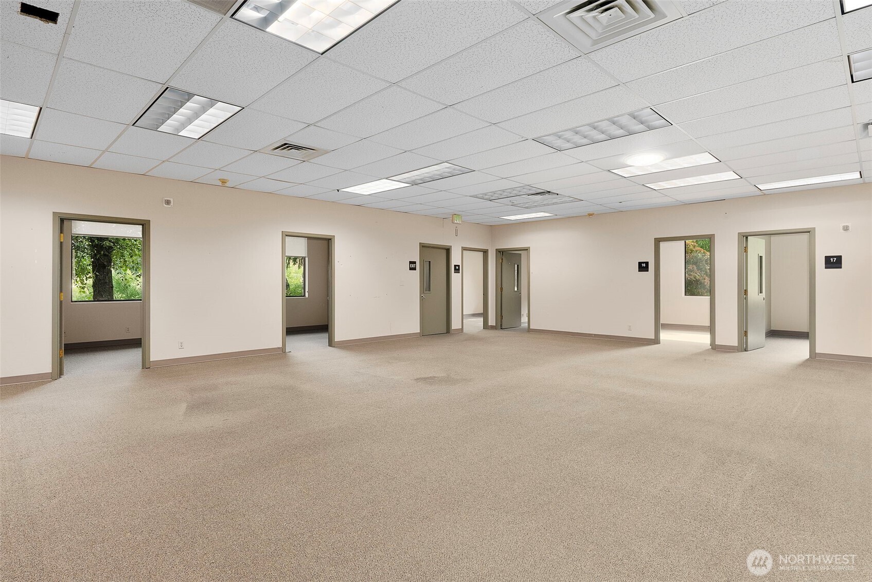 2025 Ne Kresky Avenue Property Photo 20
