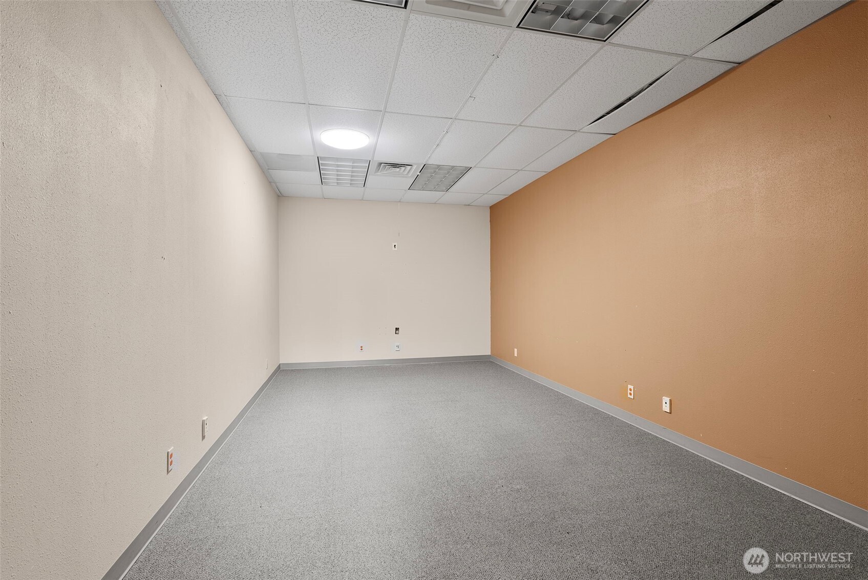 2025 Ne Kresky Avenue Property Photo 23