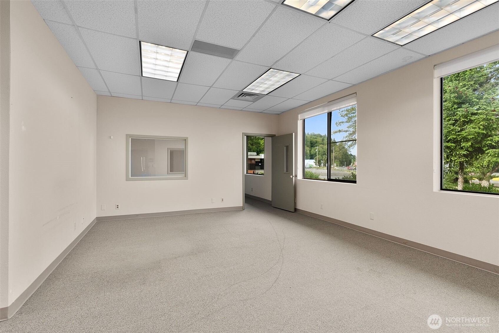 2025 Ne Kresky Avenue Property Photo 25