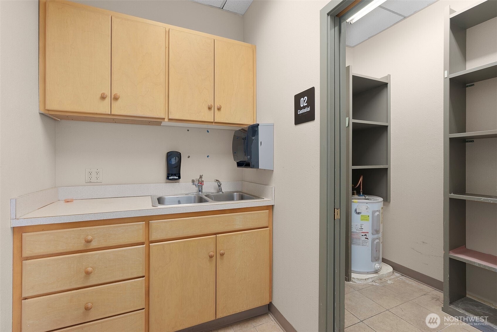 2025 Ne Kresky Avenue Property Photo 26