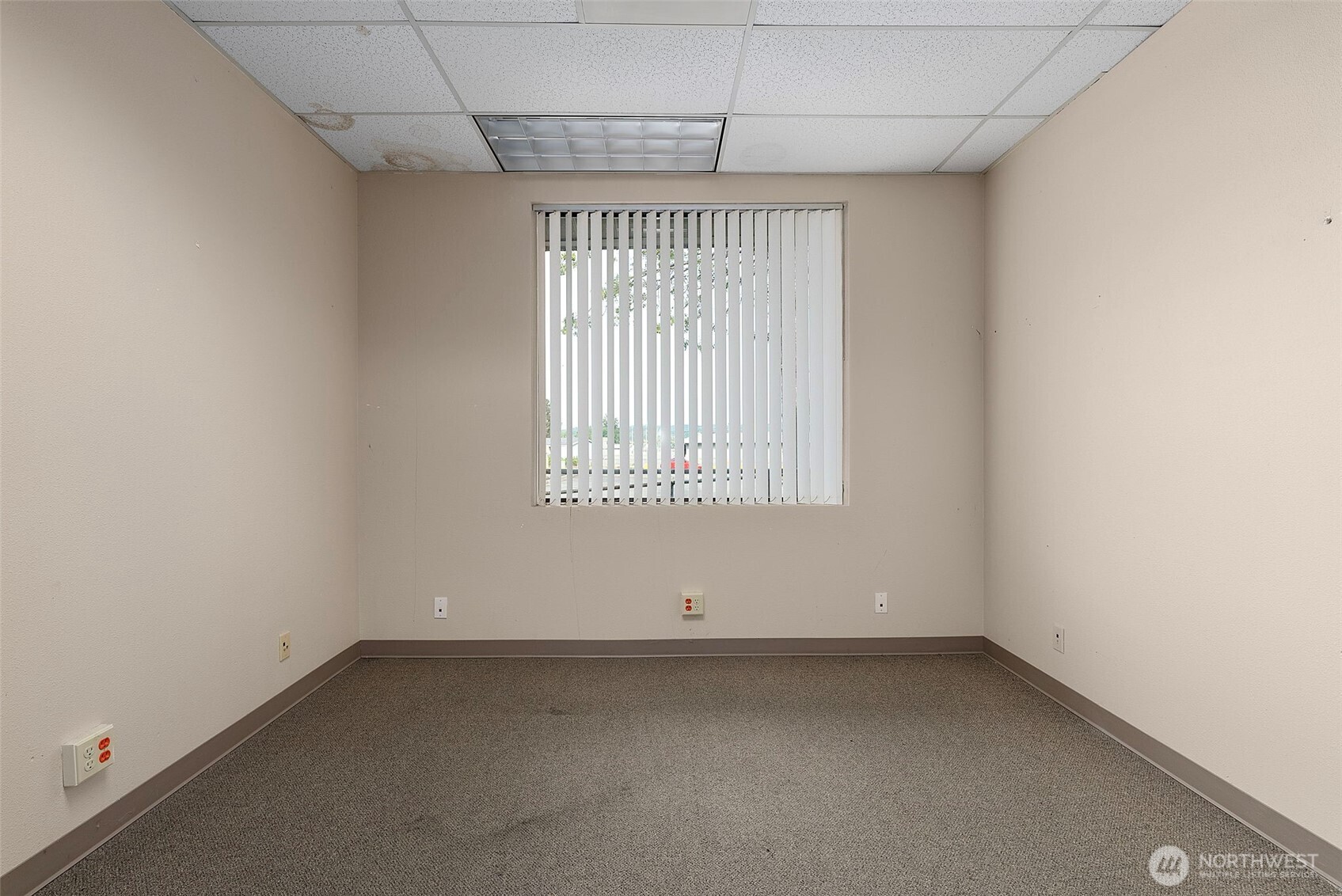 2025 Ne Kresky Avenue Property Photo 30