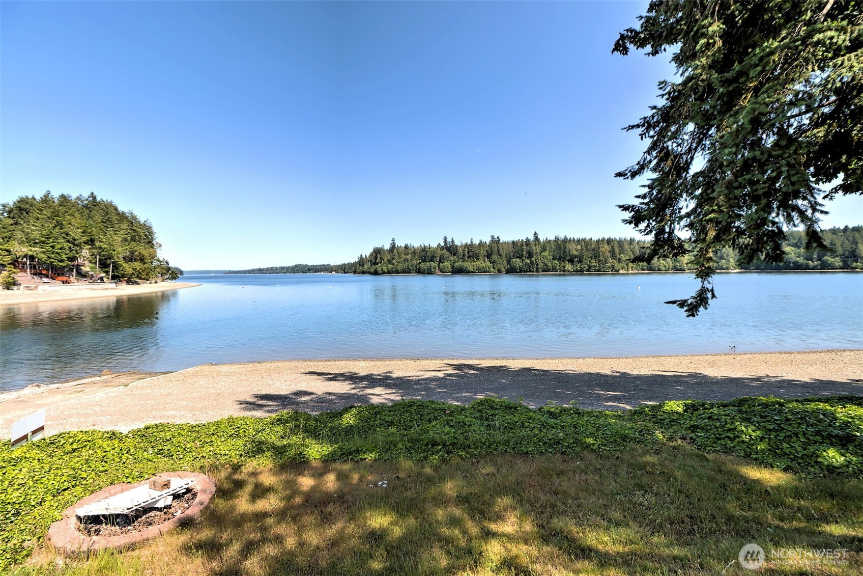 131 E Rustle Way Property Photo 1