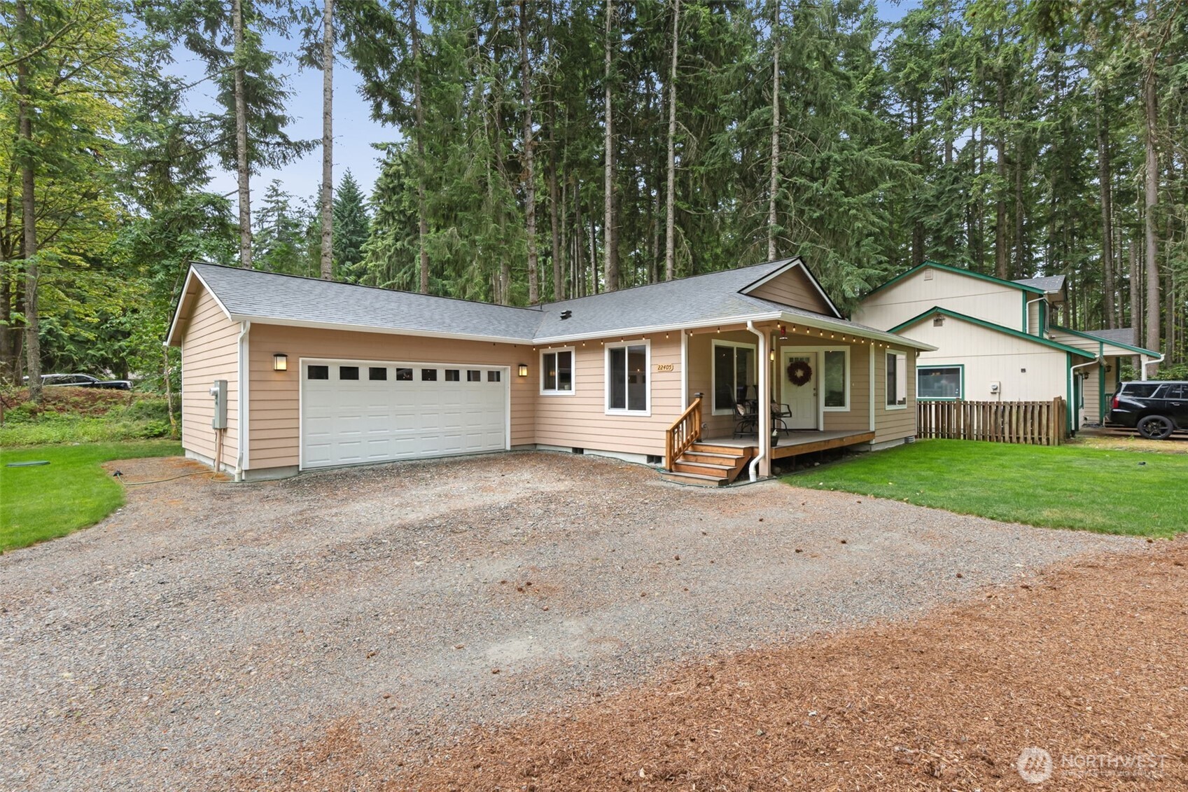 22405 Bluewater Drive Property Photo 2