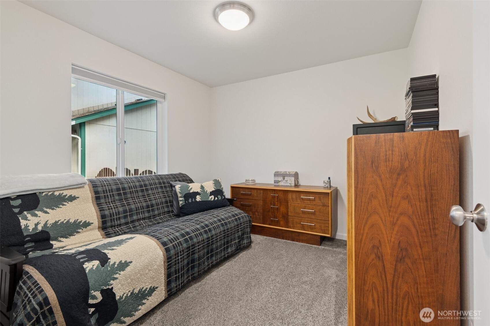 22405 Bluewater Drive Property Photo 15