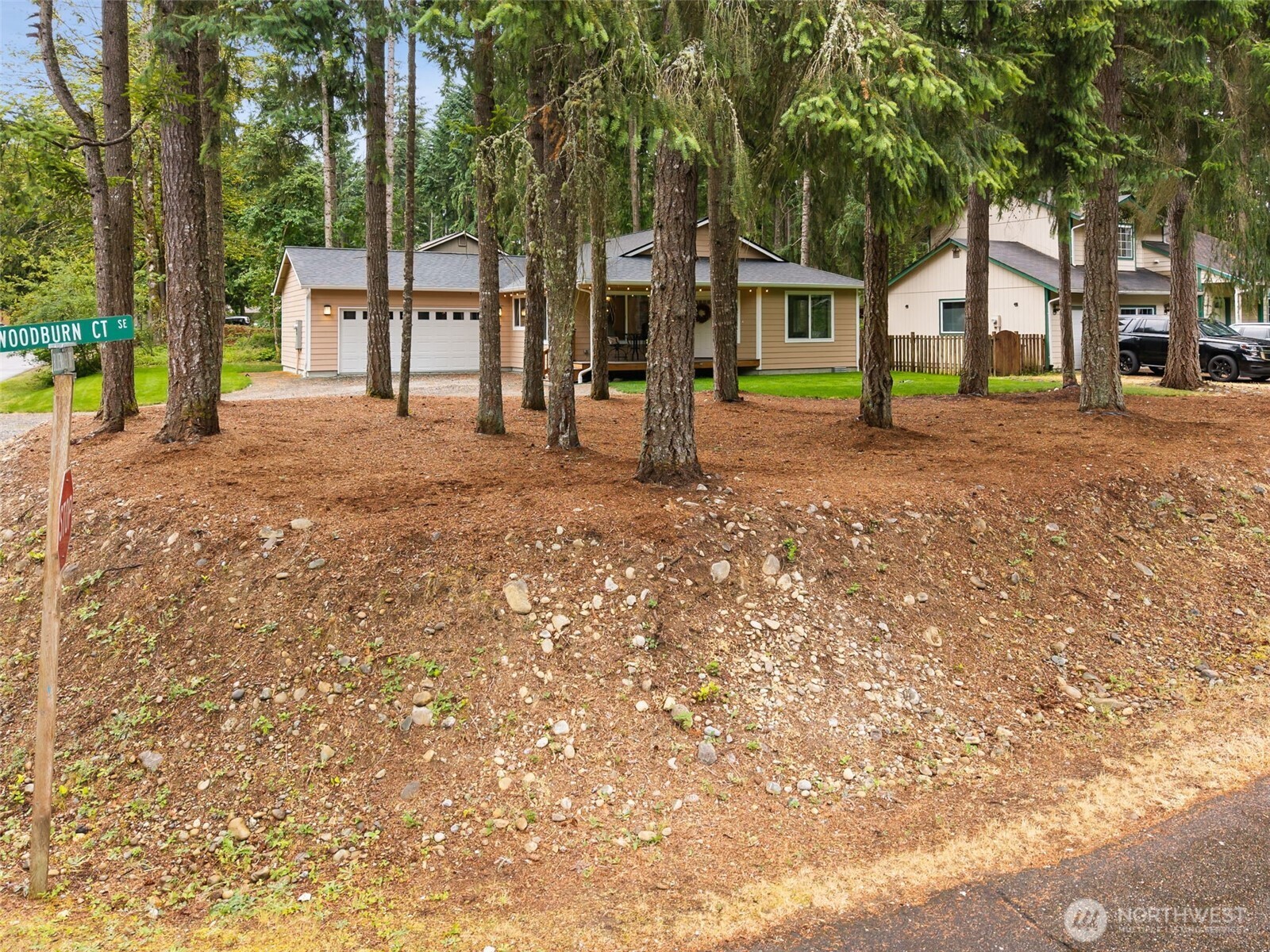 22405 Bluewater Drive Property Photo 18