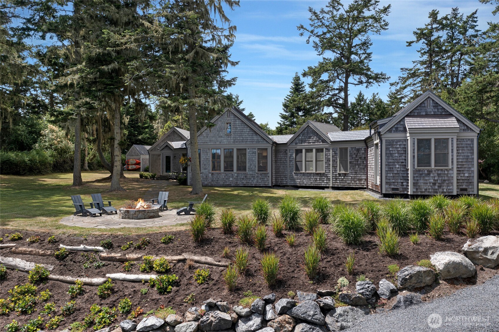 16 Bayshore Road