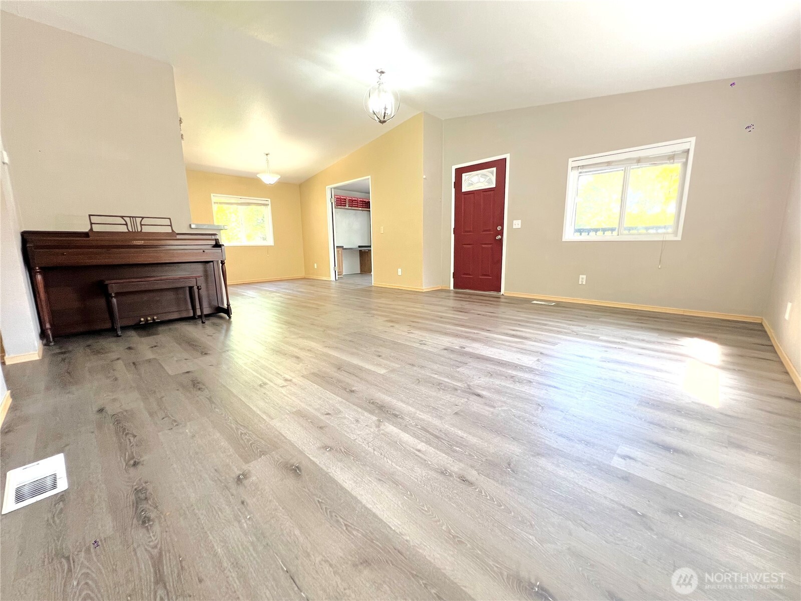 11029 Se 227th Place Property Photo 6